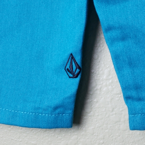 NWOT - Volcom Shorts - Picture 4 of 5